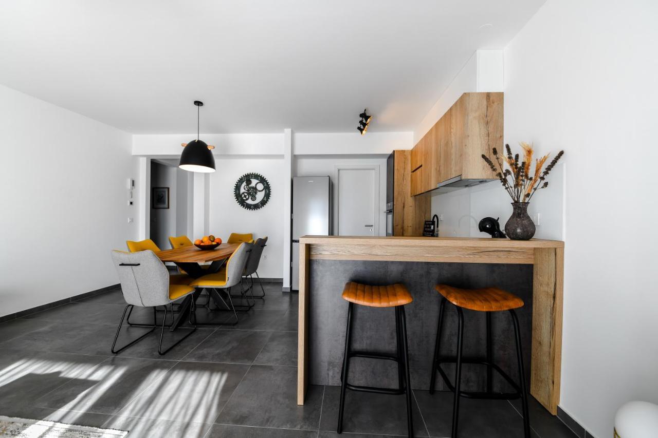 Spacious Apartment Nero With Free Parking Zadar Luaran gambar