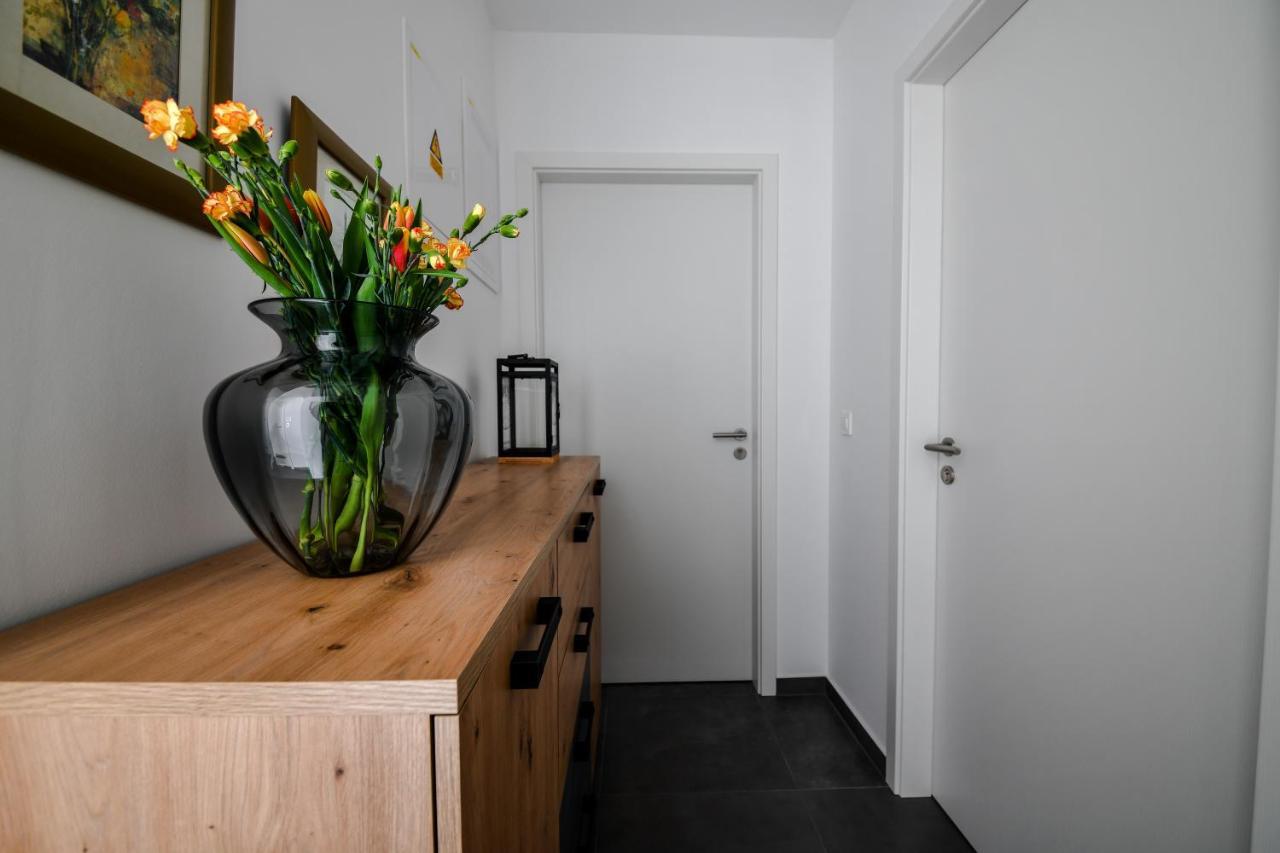 Spacious Apartment Nero With Free Parking Zadar Luaran gambar