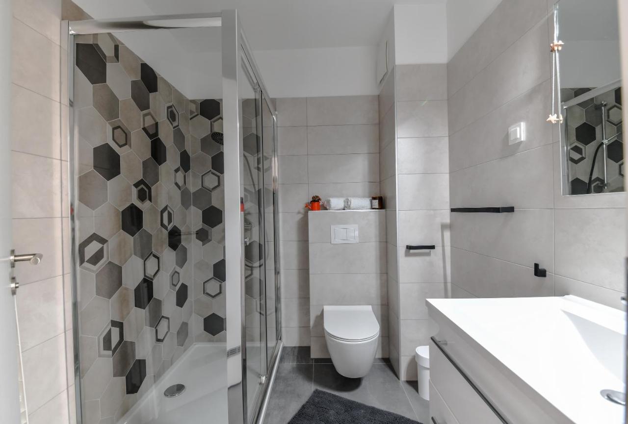 Spacious Apartment Nero With Free Parking Zadar Luaran gambar